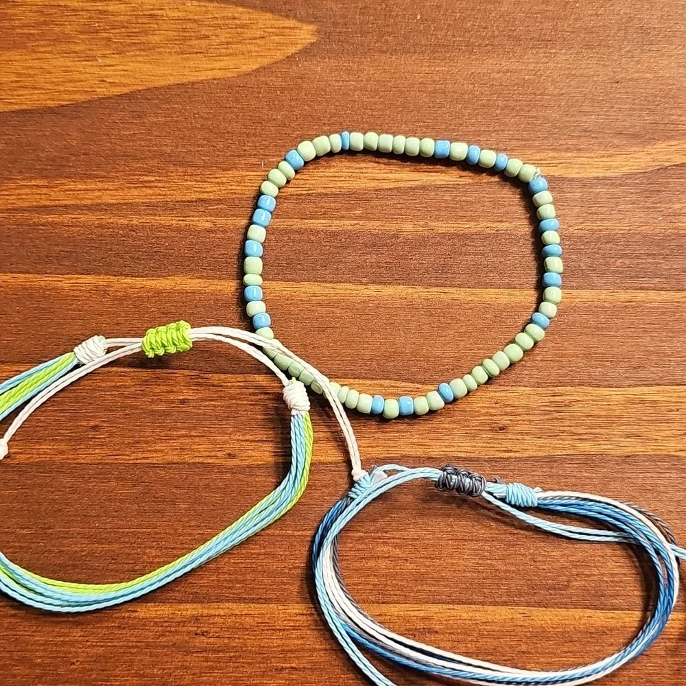 3pc Beaded Bracelet Set - Blue and Green - Picture 3 of 3